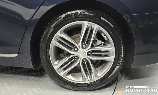 Hyundai Grandeur 2017 2.2 автомат (гидро), миниатюра 6