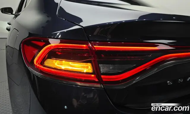 Hyundai Grandeur 2017 2.2 автомат (гидро), миниатюра 8