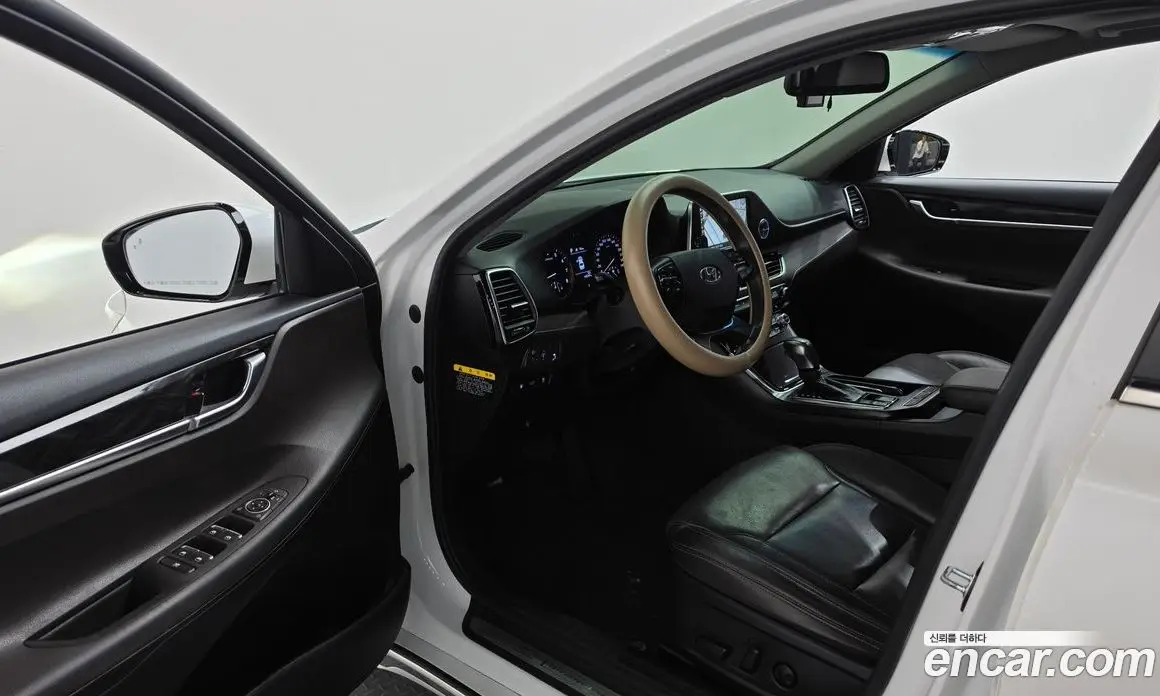 Hyundai Grandeur 2017 2.4 автомат (гидро), фото 10 Hyundai Grandeur 2017 2.4 автомат (гидро), фото 10