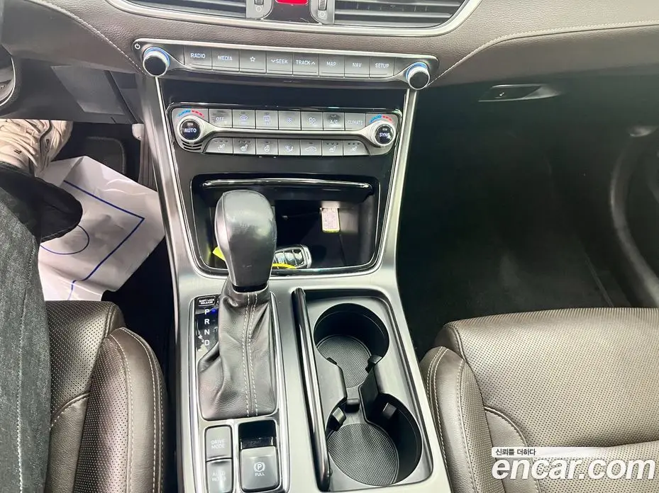 Hyundai Grandeur 2018 2.4 автомат (гидро), фото 12 Hyundai Grandeur 2018 2.4 автомат (гидро), фото 12