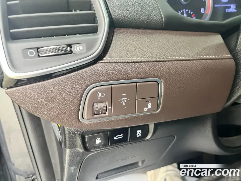 Hyundai Grandeur 2018 2.4 автомат (гидро), фото 16 Hyundai Grandeur 2018 2.4 автомат (гидро), фото 16