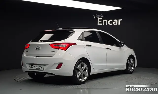 Hyundai i30 2013 1.6 автомат (гидро), миниатюра 2 Hyundai i30 2013 1.6 автомат (гидро), миниатюра 2