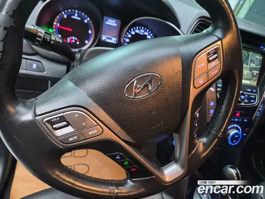Hyundai Santa Fe 2014 2.0 автомат (гидро), фото 16