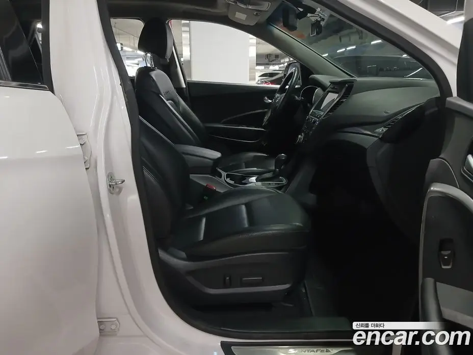 Hyundai Santa Fe 2015 2.2 автомат (гидро), фото 16 Hyundai Santa Fe 2015 2.2 автомат (гидро), фото 16