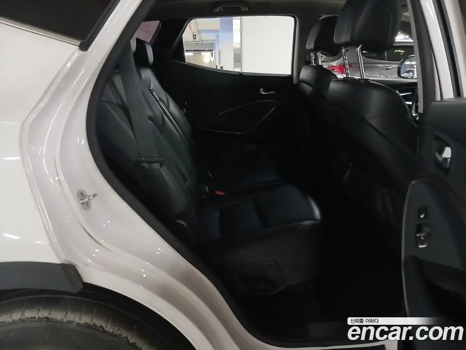 Hyundai Santa Fe 2015 2.2 автомат (гидро), фото 17 Hyundai Santa Fe 2015 2.2 автомат (гидро), фото 17