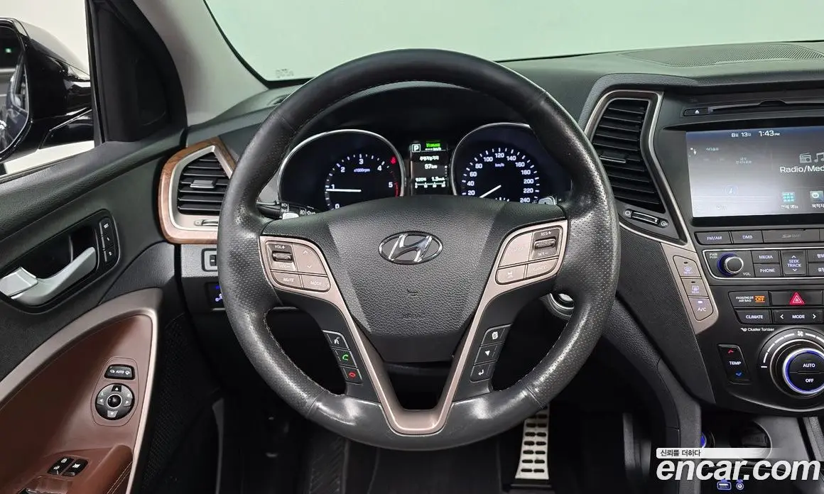 Hyundai Santa Fe 2016 2.2 автомат (гидро), фото 13