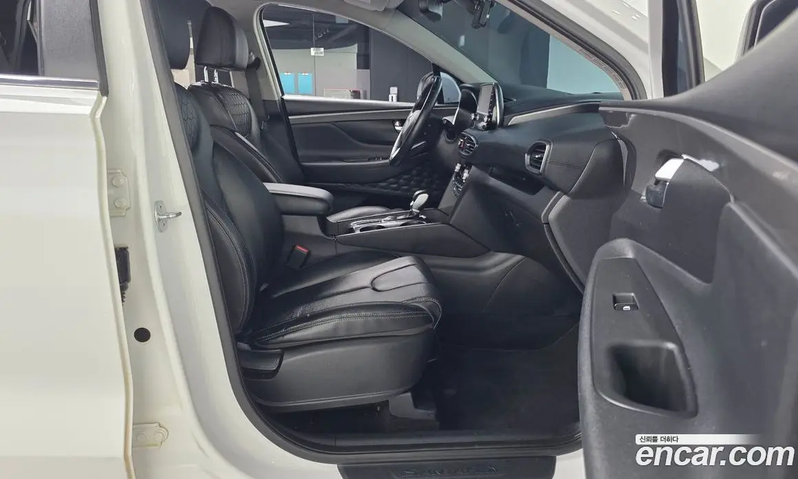 Hyundai Santa Fe 2018 2.0 автомат (гидро), фото 17