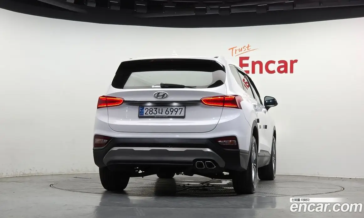 Hyundai Santa Fe 2018 2.0 автомат (гидро), фото 4