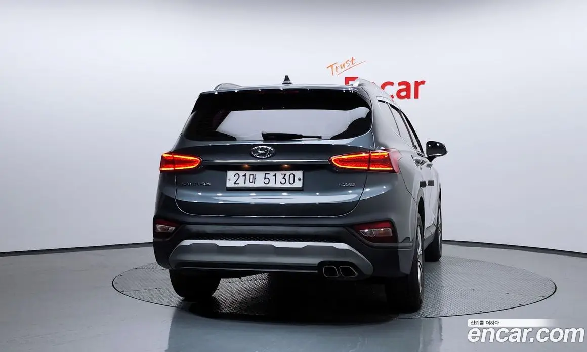 Hyundai Santa Fe 2019 2.0 автомат (гидро), фото 4