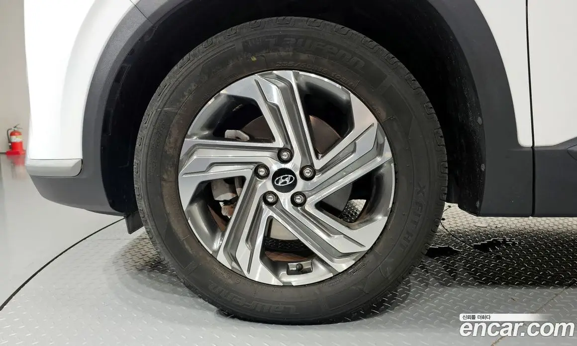 Hyundai Santa Fe 2020 2.2 автомат (гидро), фото 5
