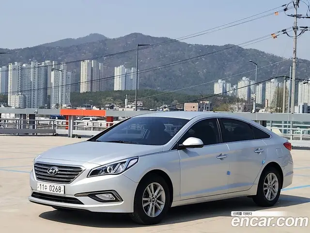 Hyundai Sonata 2014 2.0 автомат (гидро), миниатюра 2