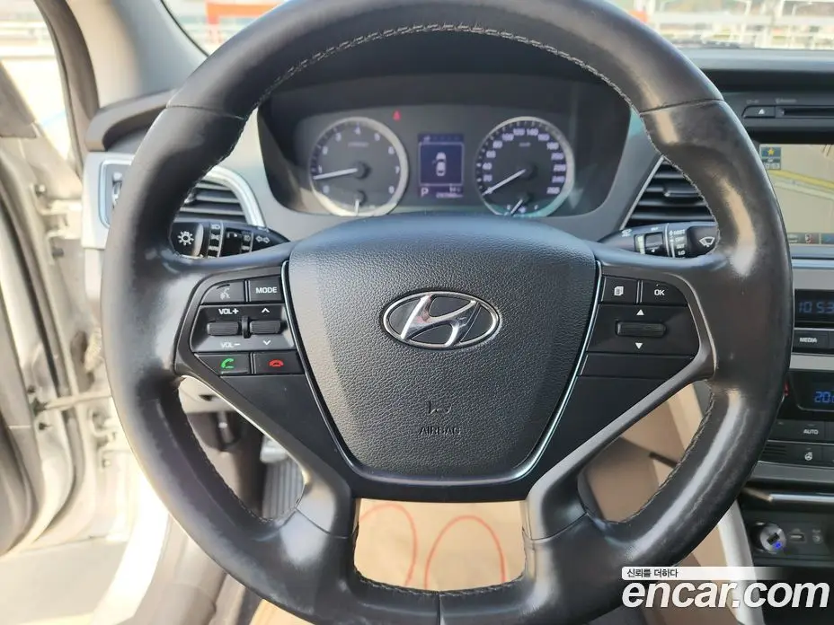 Hyundai Sonata 2014 2.0 автомат (гидро), фото 15