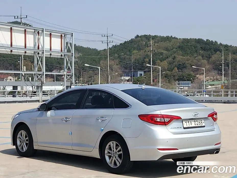 Hyundai Sonata 2014 2.0 автомат (гидро), фото 5