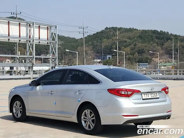 Hyundai Sonata 2014 2.0 автомат (гидро), миниатюра 5