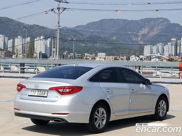 Hyundai Sonata 2014 2.0 автомат (гидро), миниатюра 7