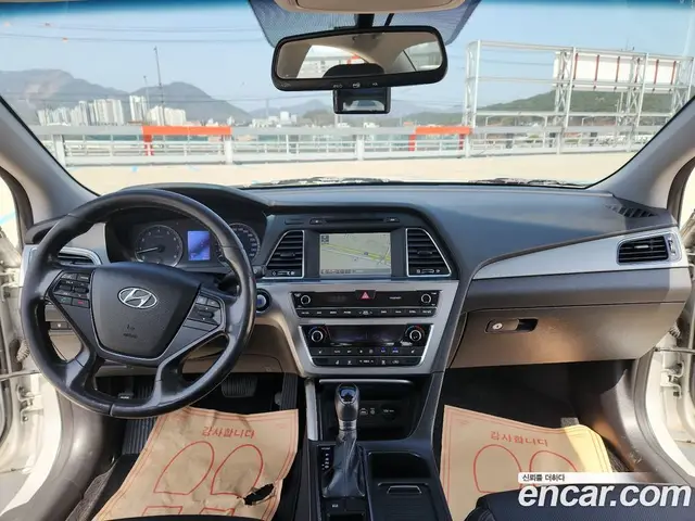 Hyundai Sonata 2014 2.0 автомат (гидро), миниатюра 9
