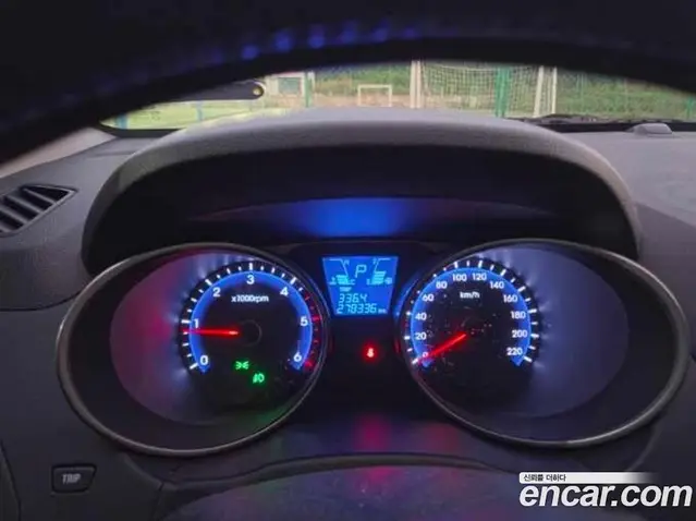 Hyundai Tucson 2010 2.0 автомат (гидро), миниатюра 4
