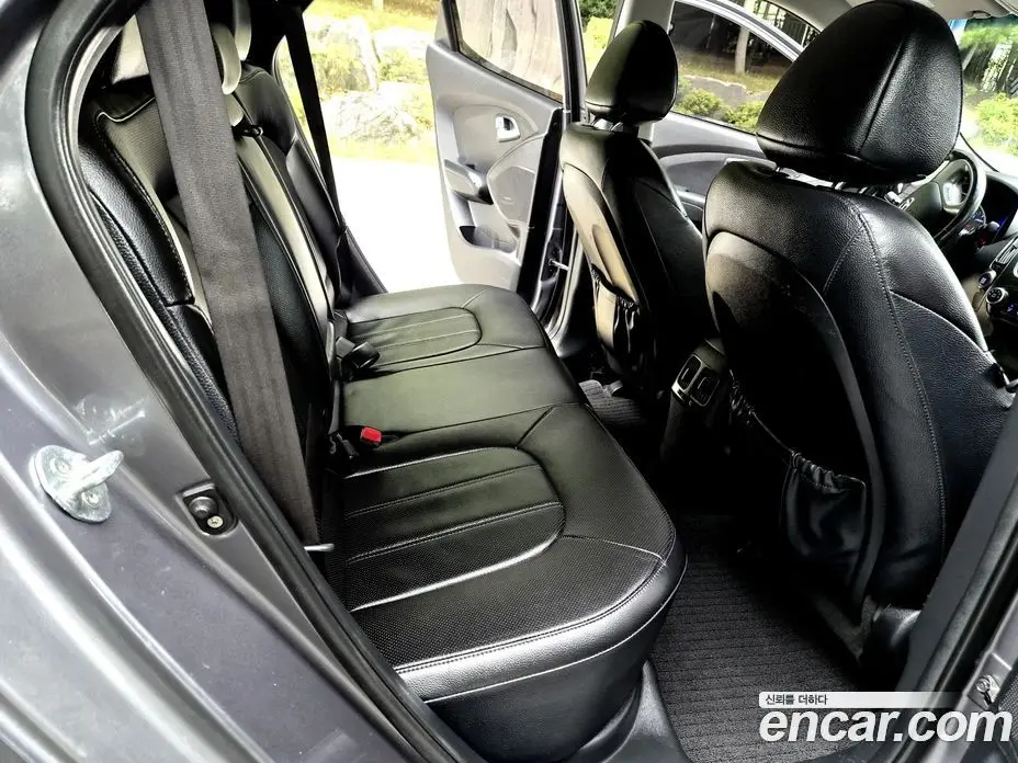 Hyundai Tucson 2015 2.0 автомат (гидро), фото 13