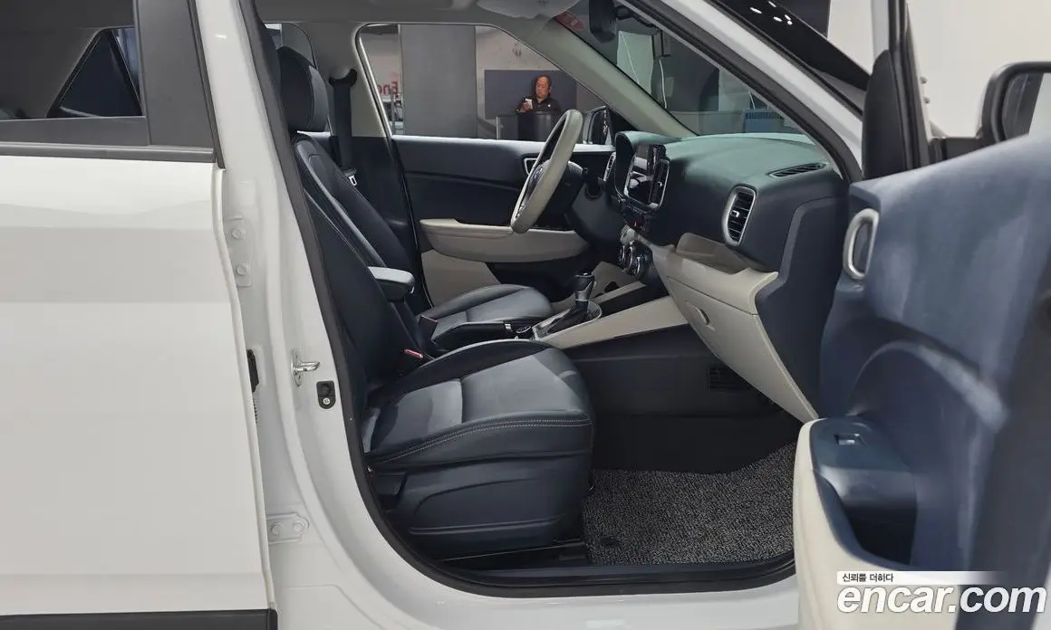 Hyundai Venue 2021 1.6 автомат (гидро), фото 11