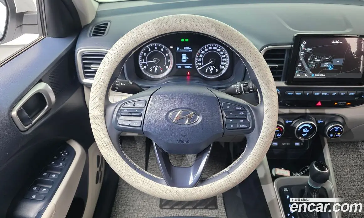 Hyundai Venue 2021 1.6 автомат (гидро), фото 13