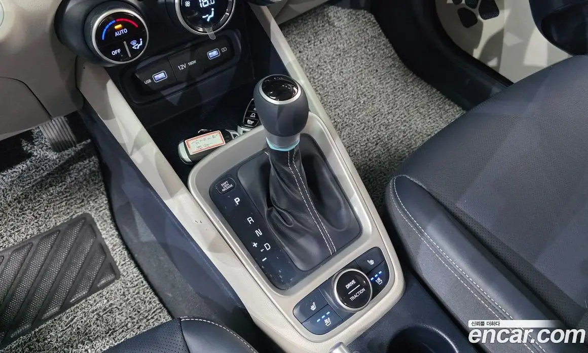 Hyundai Venue 2021 1.6 автомат (гидро), фото 9