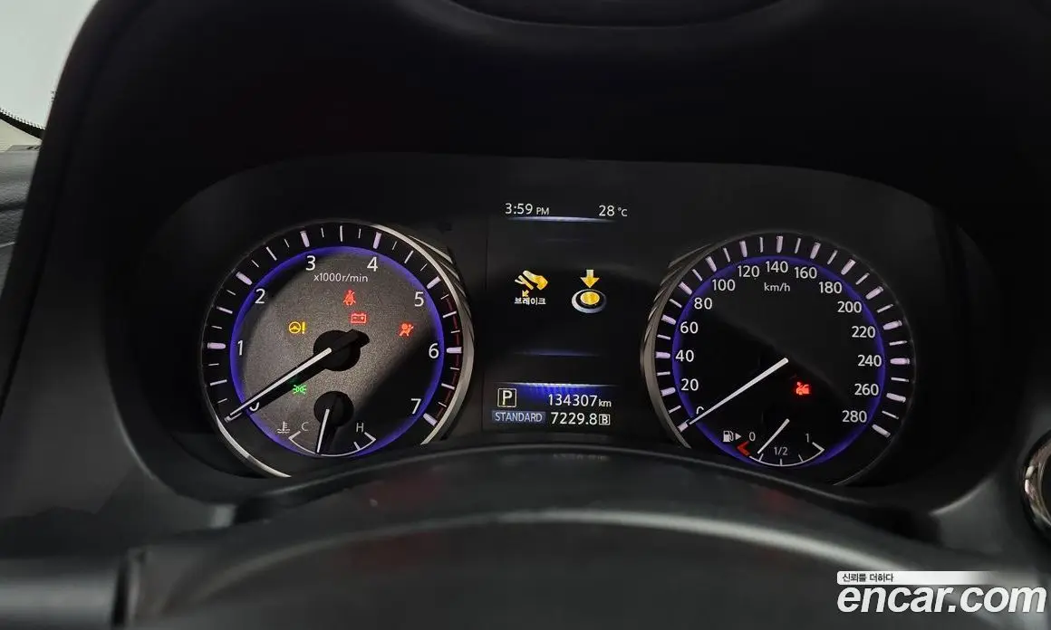 Infiniti Q50 2016 2.1 автомат (гидро), фото 10