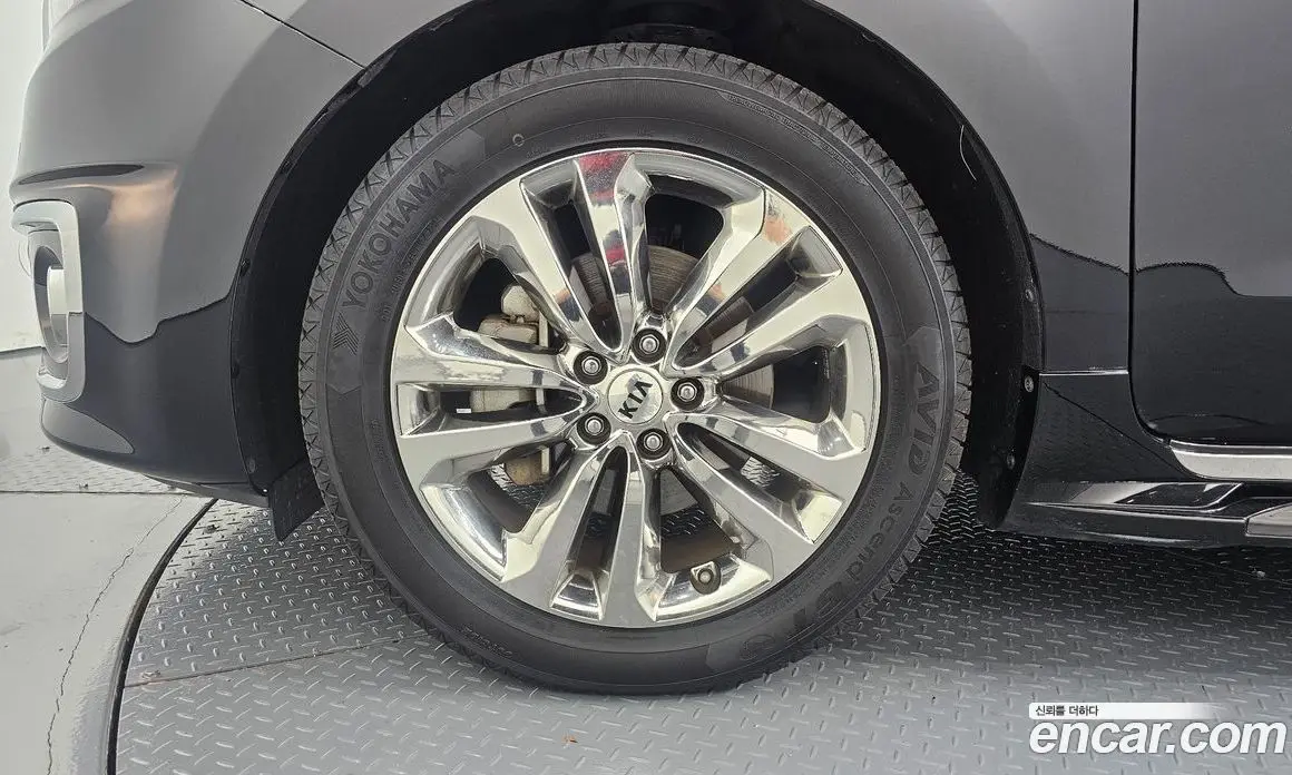 Kia Carnival 2017 2.2 автомат (гидро), фото 5