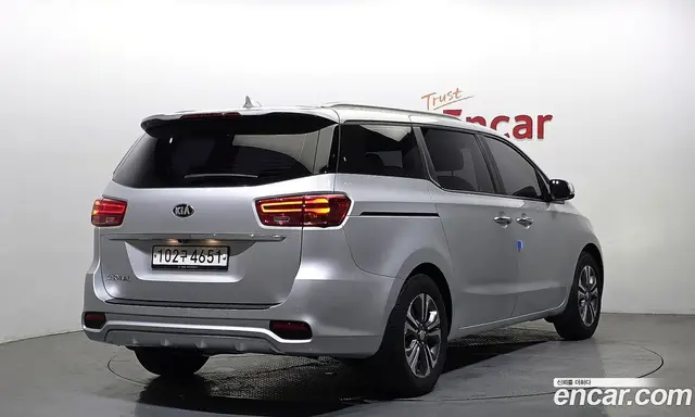 Kia Carnival 2018 2.2 автомат (гидро), миниатюра 2