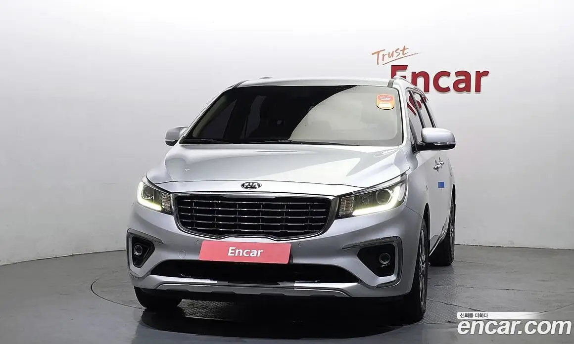 Kia Carnival 2018 2.2 автомат (гидро), фото 3