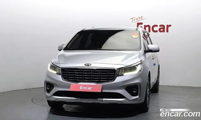 Kia Carnival 2018 2.2 автомат (гидро), миниатюра 3