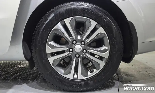 Kia Carnival 2018 2.2 автомат (гидро), миниатюра 7