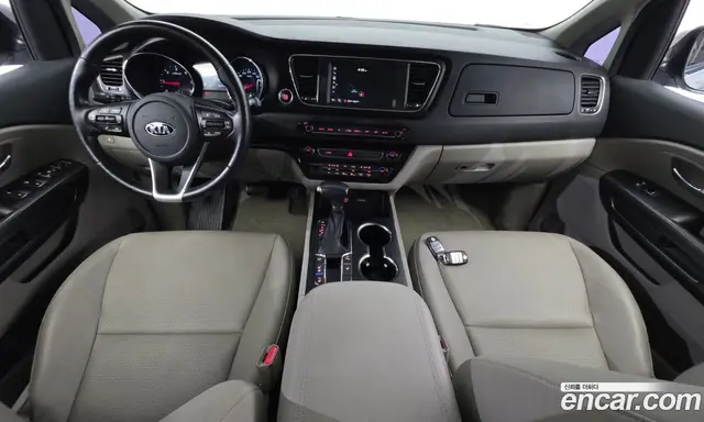 Kia Carnival 2018 2.2 автомат (гидро), миниатюра 10