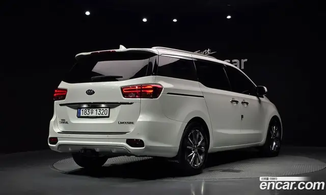 Kia Carnival 2020 2.2 автомат (гидро), миниатюра 2