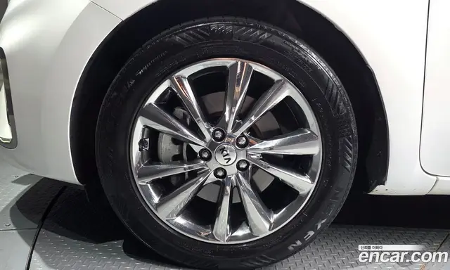 Kia Carnival 2020 2.2 автомат (гидро), миниатюра 5