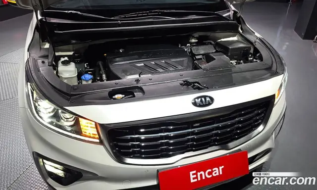 Kia Carnival 2020 2.2 автомат (гидро), миниатюра 6