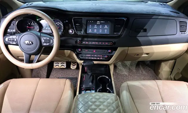 Kia Carnival 2020 2.2 автомат (гидро), миниатюра 10