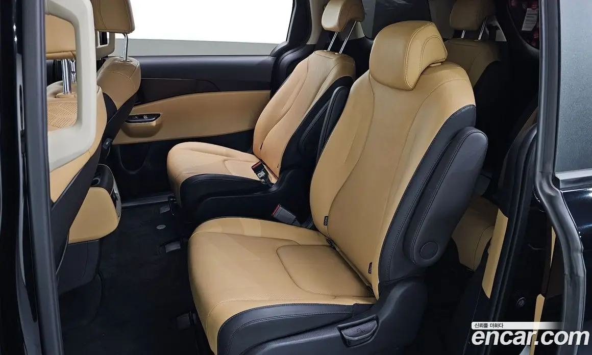 Kia Carnival 2022 2.2 автомат (гидро), фото 11