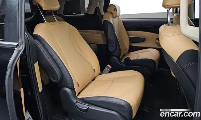 Kia Carnival 2022 2.2 автомат (гидро), миниатюра 12