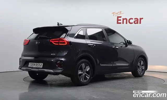 Kia Niro, 2020, 67 359 км