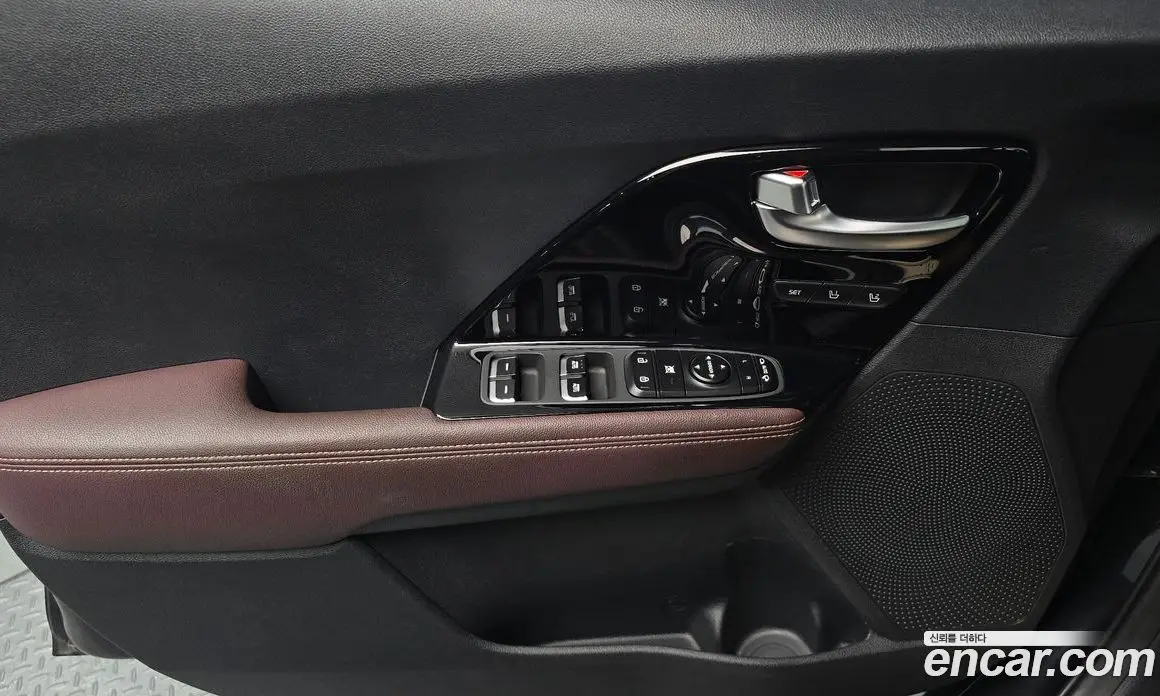 Kia Niro 2020 1.6 автомат (гидро), фото 14 Kia Niro 2020 1.6 автомат (гидро), фото 14