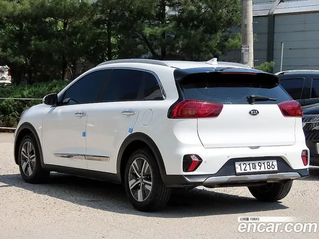 Kia Niro 2021 1.6 автомат (гидро), миниатюра 3