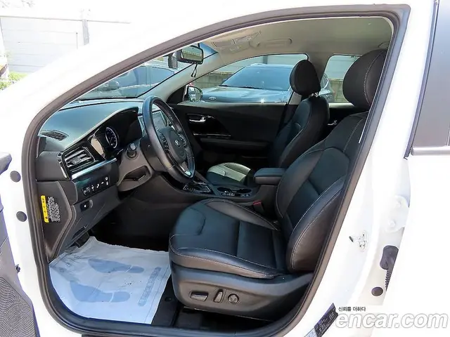 Kia Niro 2021 1.6 автомат (гидро), миниатюра 5
