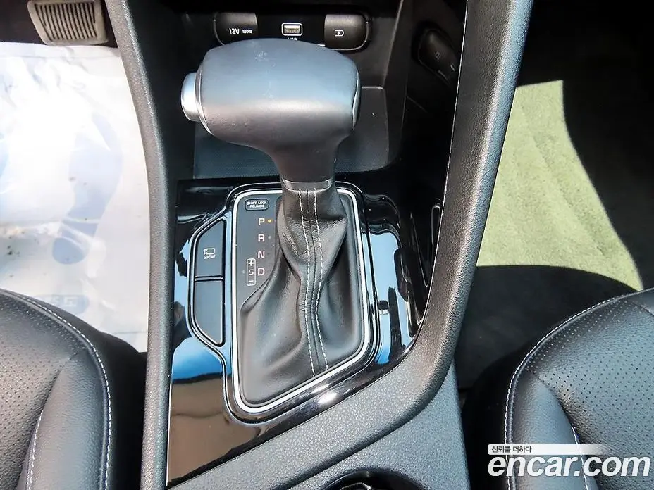 Kia Niro 2021 1.6 автомат (гидро), фото 10