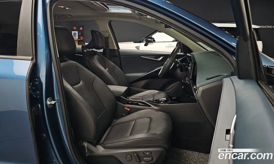Kia Niro 2022 1.6 автомат (гидро), фото 16