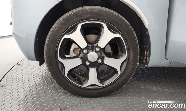 Kia Ray 2013 1.0 автомат (гидро), миниатюра 5 Kia Ray 2013 1.0 автомат (гидро), миниатюра 5