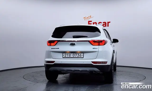 Kia Sportage 2016 1.7 автомат (гидро), миниатюра 4