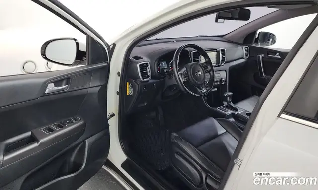 Kia Sportage 2016 1.7 автомат (гидро), миниатюра 10