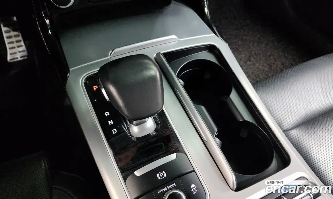 Kia Stinger 2017 2.0 автомат (гидро), фото 9