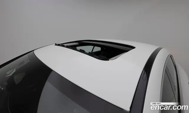 Mercedes-Benz AMG GT 2025 3.0 автомат (гидро), миниатюра 12