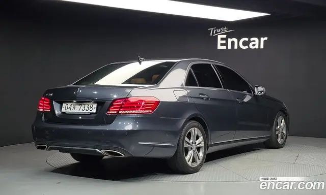 Mercedes-Benz E-Class 2016 2.1 автомат (гидро), миниатюра 2